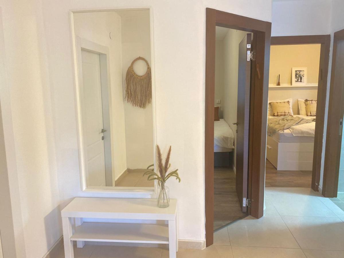 מול האגם Apartment Ма'алот Таршиха Екстериор снимка