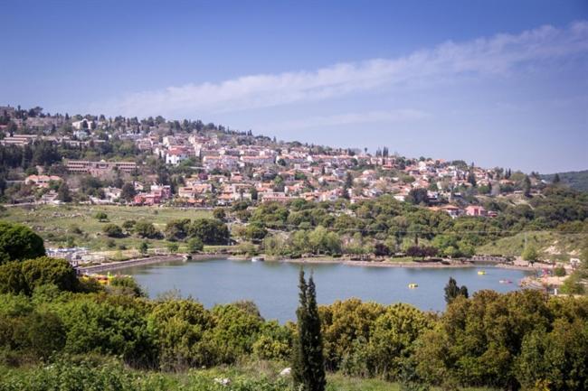 מול האגם Apartment Ма'алот Таршиха Екстериор снимка